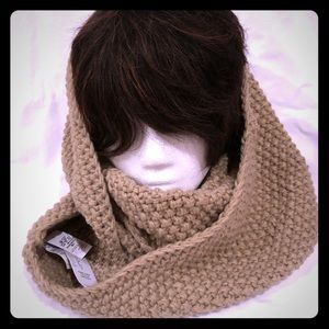 Ladies scarf